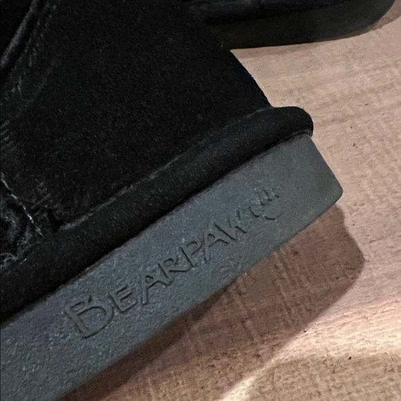 BearPaw Women's Classic Black Winter Boots - Picture 6 of 6